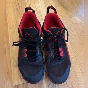 Nike Giannis Immortality 2 Black/ Red Men's Basketball Shoes Size 8.5